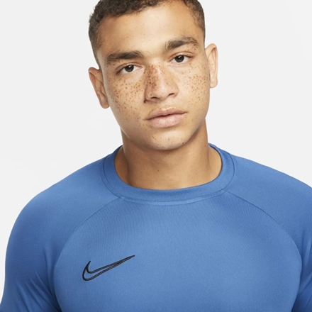 Nike therma academy crew hot sale top